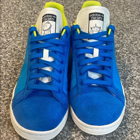 Rare Adidas Disney Pixar Blue Stan Smith Shoes - Picture 1 of 8